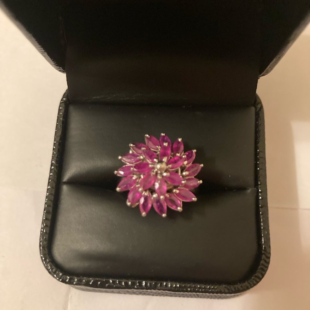 Pink-red natural ruby ring with stamped 925 silver band
